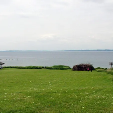 Holiday home 6 Person In Tranekaer-by Traum *