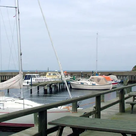 6 Person In Tranekaer-by Traum * Faebaek